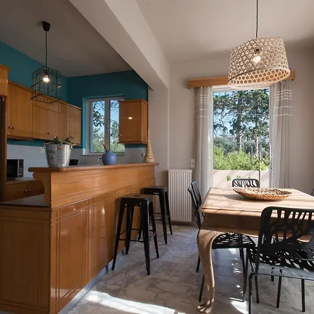 Periplous Apartment